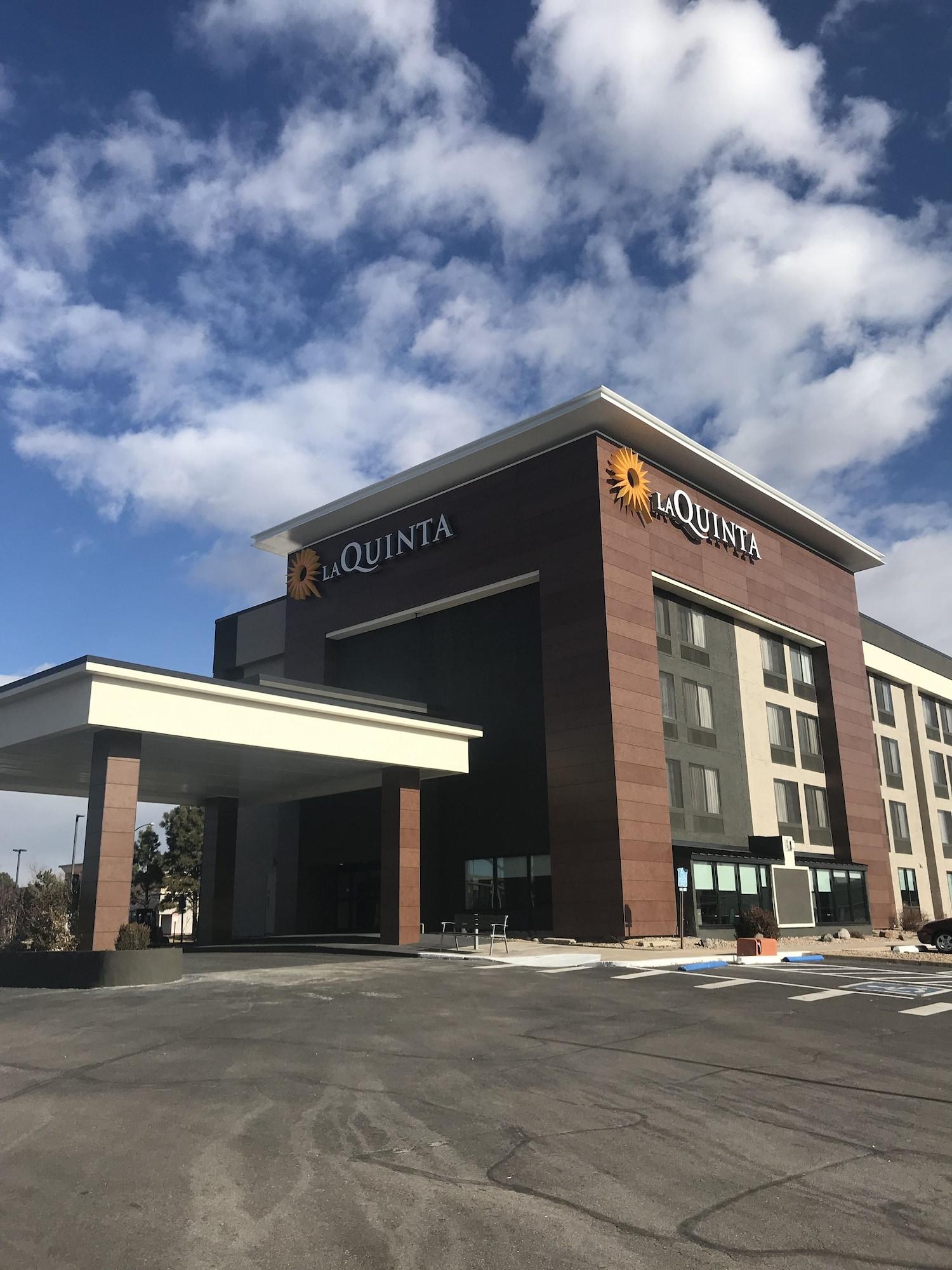 La Quinta By Wyndham Denver Aurora Medical Hotel Exterior photo